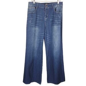 Hello Bello Slightly Distressed Whiskering Wide Leg Women's Jeans 32